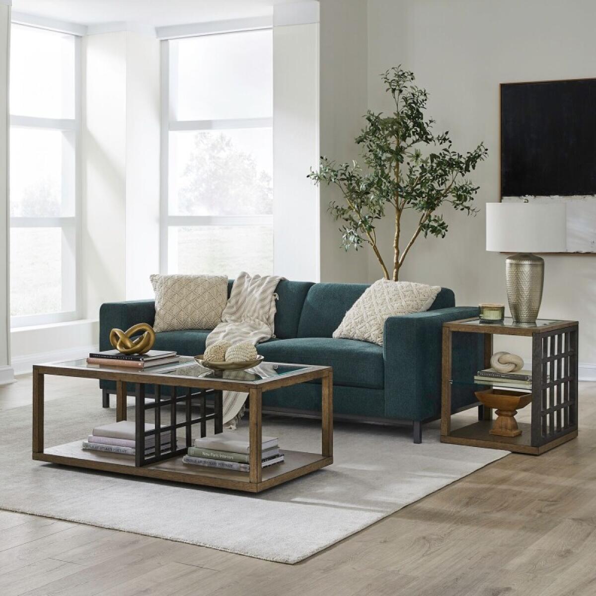 014064beb94f7672ce977a0b89858d07 Bayhill Trellis 3 Piece Set - Image 1