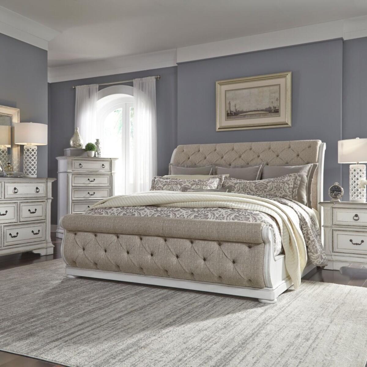 0572fba107fdb56603e1e2bb06cbc426 Abbey Park Queen Uph Sleigh Bed, Dresser & Mirror, Chest, Night Stand - Image 1