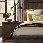 Thornwood Hills Night Stand - Image 8
