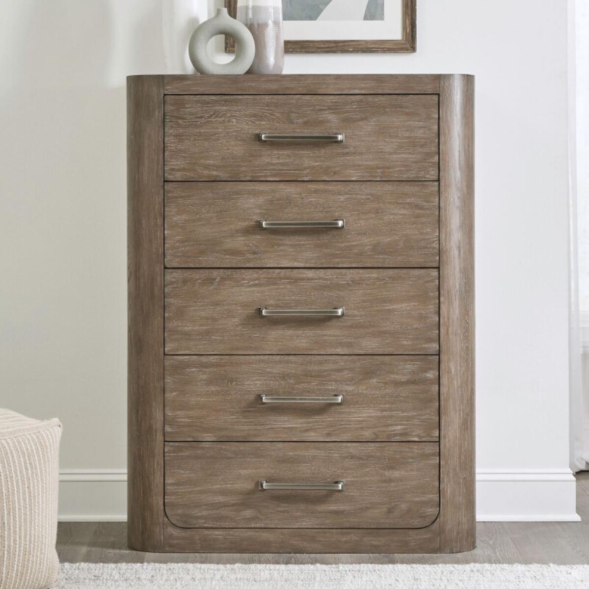 1dbafa9f540af987647254138bd3c5fd South Bend 5 Drawer Chest - Image 1