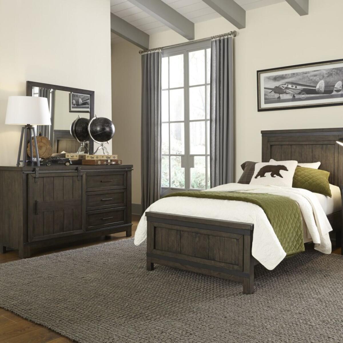 20068c14bc0f3c5eda2eebdad6a71be4 Thornwood Hills Full Panel Bed, Dresser & Mirror - Image 1