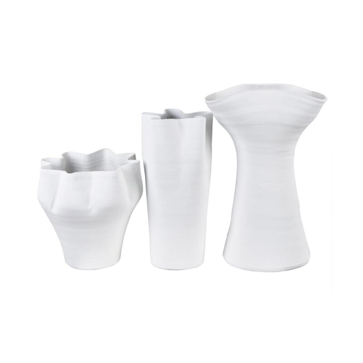 21b46a6bd6056a4599549062088090c3 Fenwick Vases - Image 1
