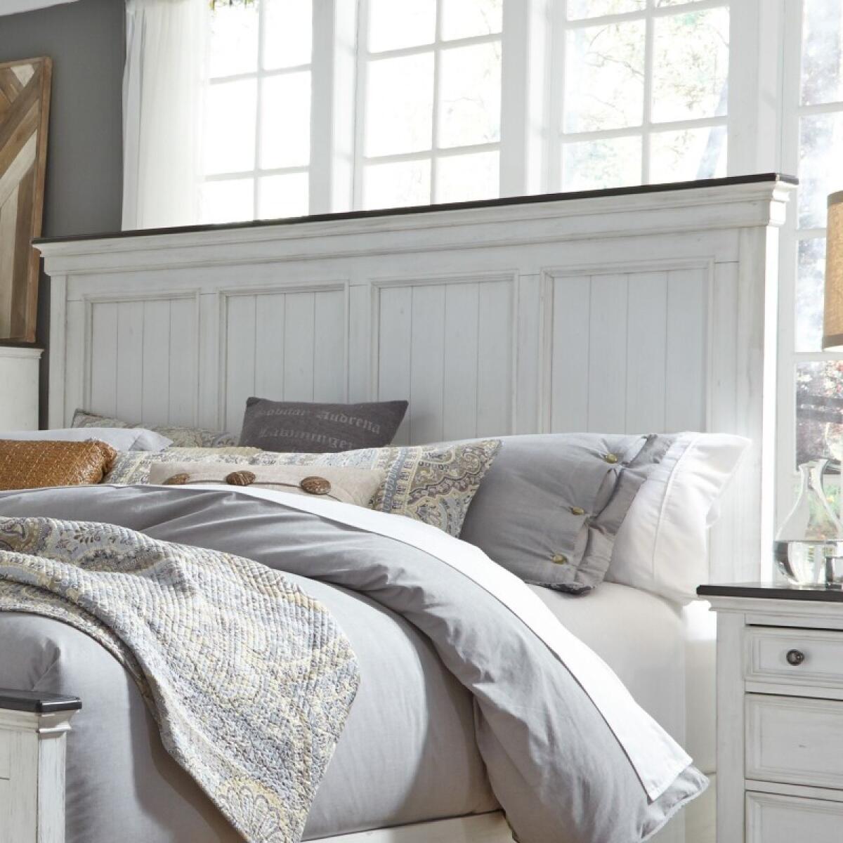 254520e851668e302810d2f84a915fb1 King Panel Headboard - Image 1