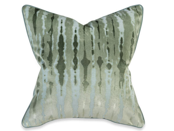 5586-21×21 Pillow Talk Accent Pillows Accent Pillows