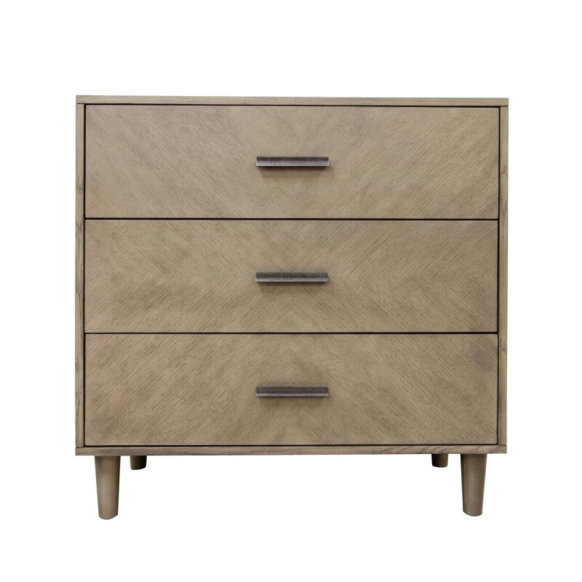 29f49e54872fdb93d82c0f7c1c7e479c Bellview Chest - Image 1