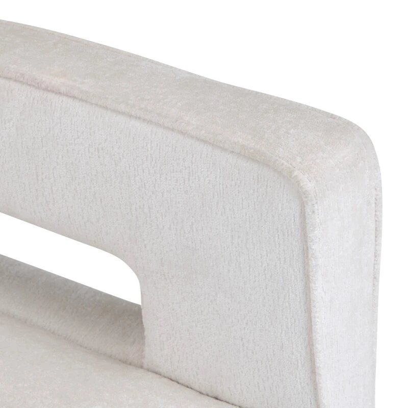 2a752bd868a6d323ed8a7d5ed2ae851c Banks Accent Chair - Image 1