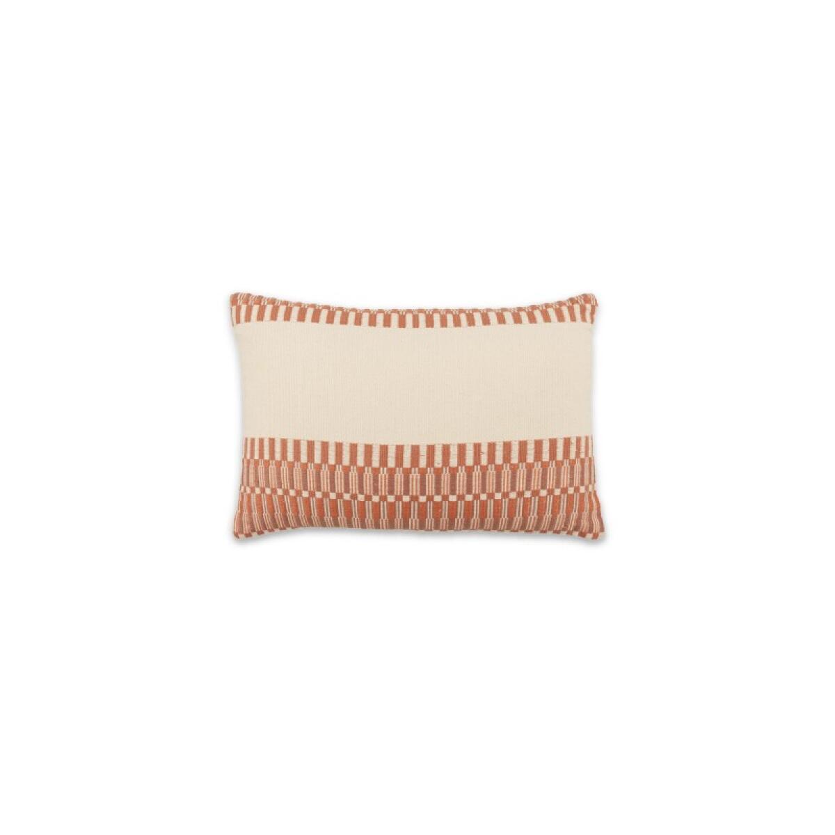 2c830fd0ccfbb8f7578b2015fa2e21ff Sami Pillow - Image 1
