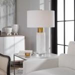 Vaeshon Table Lamp - Image 3
