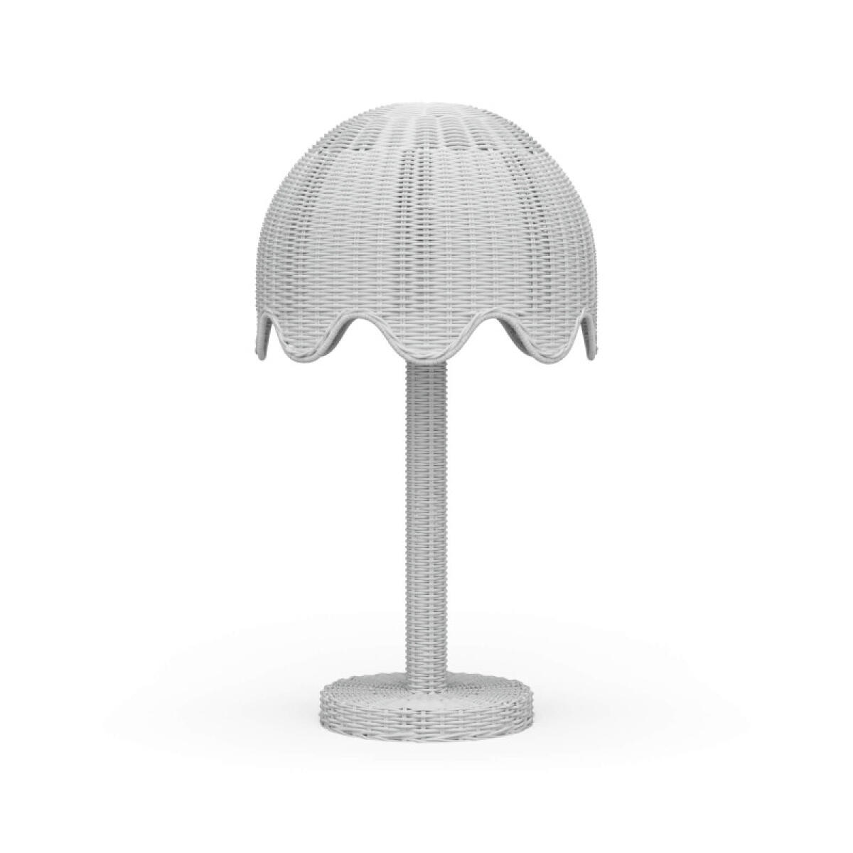 366cc5adfdd609b0175d8c1afa37f922 Scalloped Rattan Table Lamp - Image 1