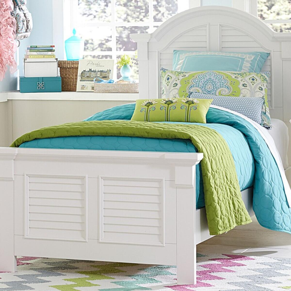 38d4c93e6554bb51f78527e689d7f594 Twin Panel Headboard - Image 1