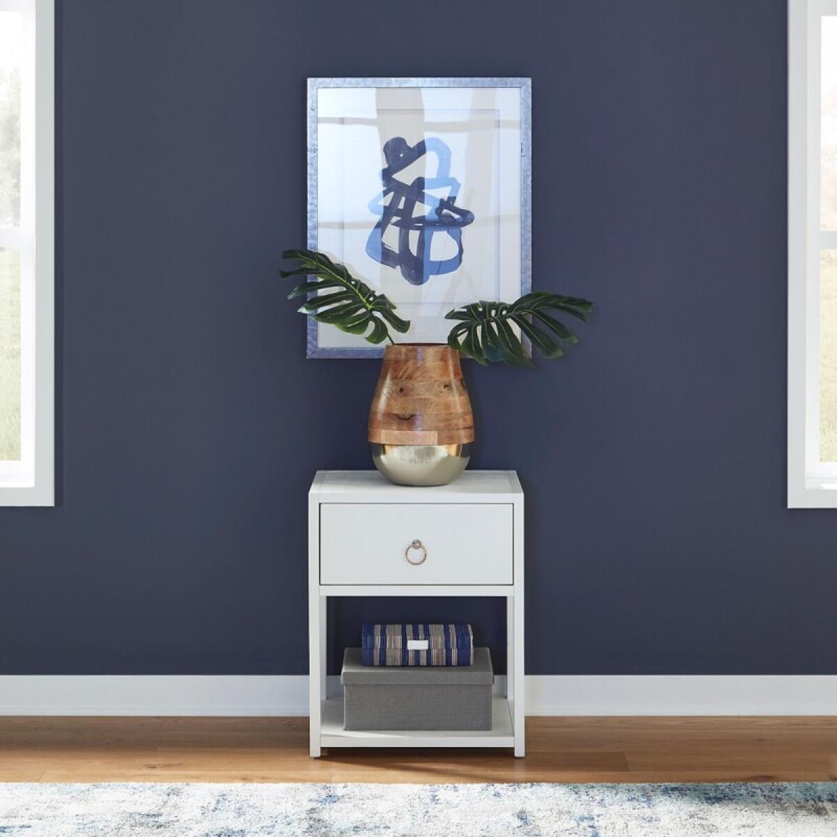 3a10cde335a3429d2f1307e00dd0ccb4 East End 1 Shelf Accent Table - Image 1
