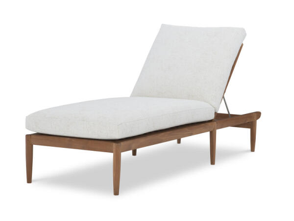 2534-30 Tavishire Chaise Outdoor Chairs Cream