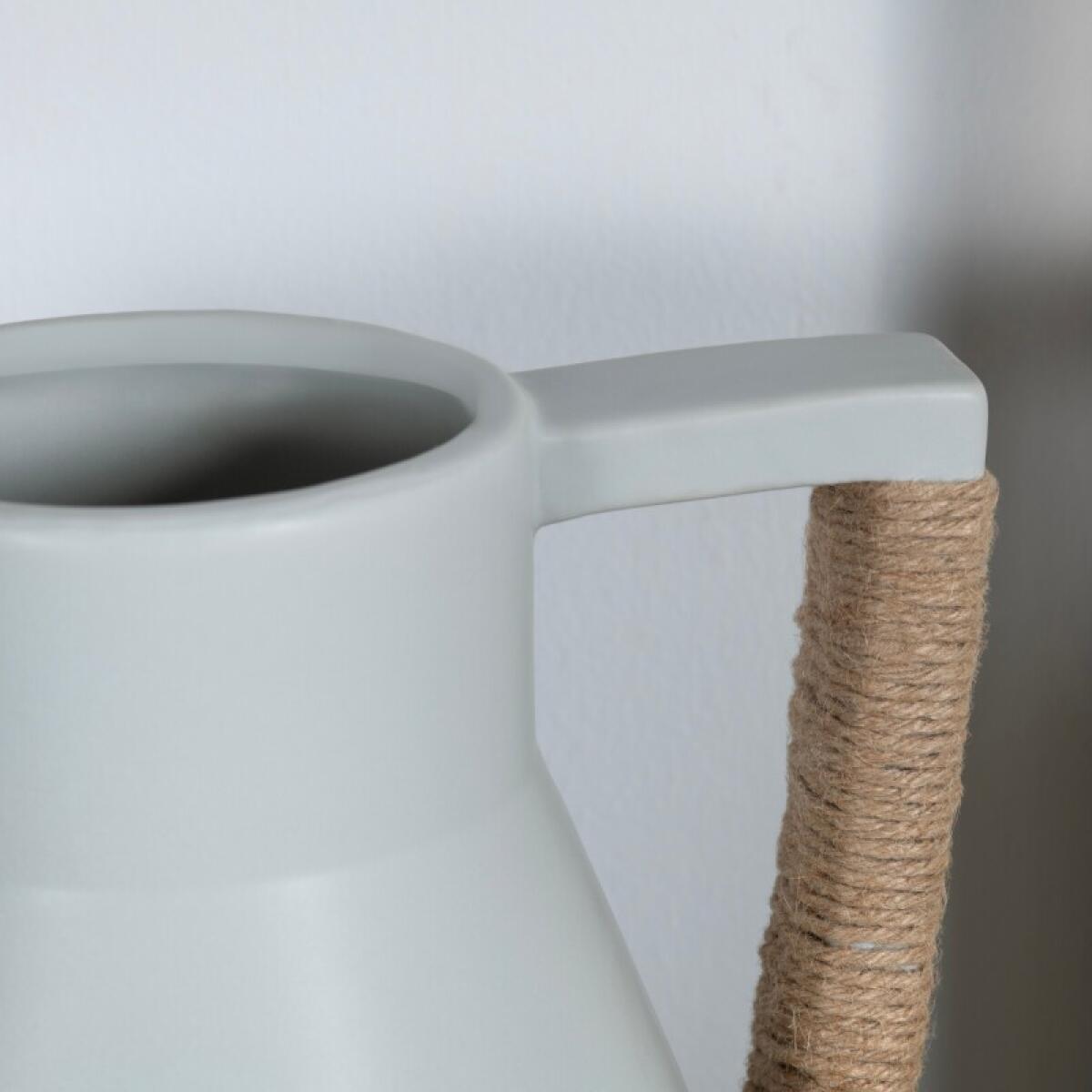 424152213e914acc92319f1cc31b1365 Chaddock Vase - Image 1