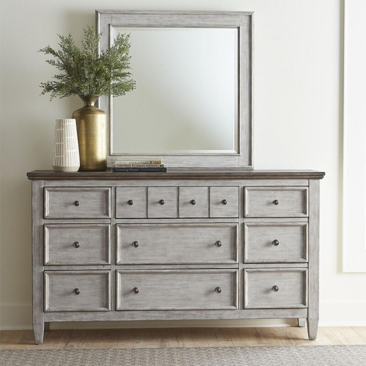471c5af1fb929936a8e67c52ddf9fda0 Heartland Dresser & Mirror - Image 1