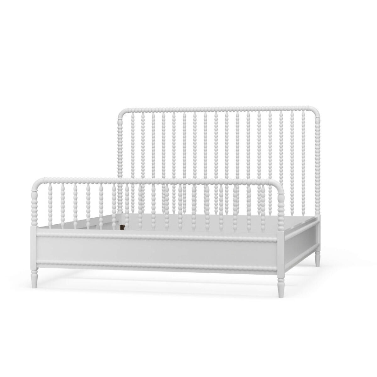 5169bc2add5c7a2da7ff8ce1f01077e5 Cholet Bed - Image 1
