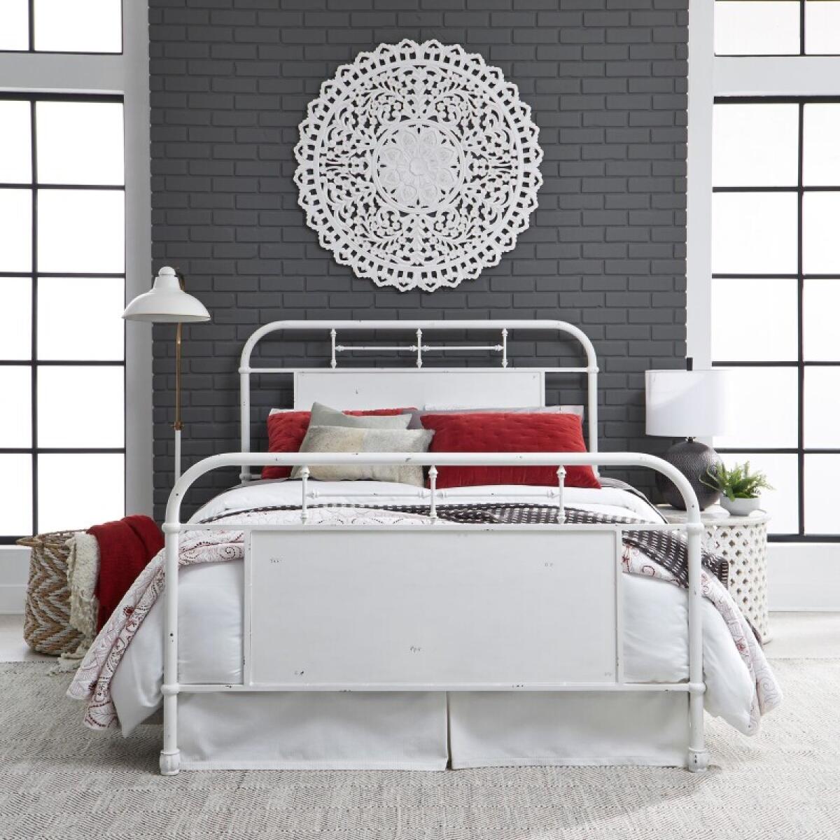 5a8bada65fe18442706aeca08e27c848 Vintage Series Queen Metal Bed - Antique White - Image 1
