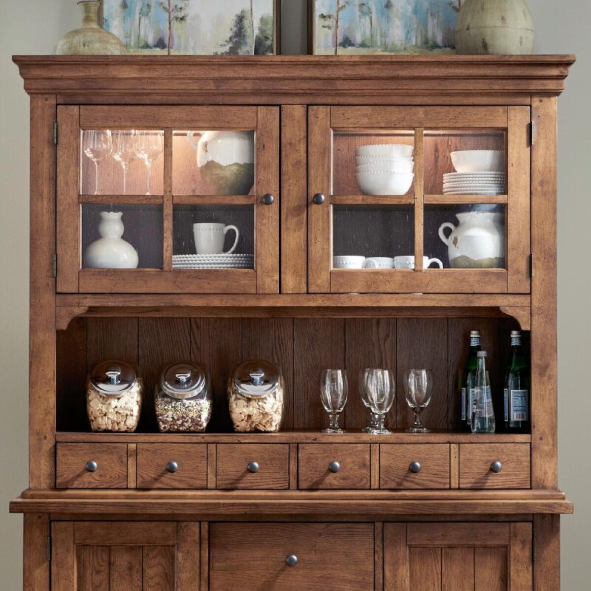 6a54a780c3cb50ccec918cbaab27a141 Hutch - Image 1