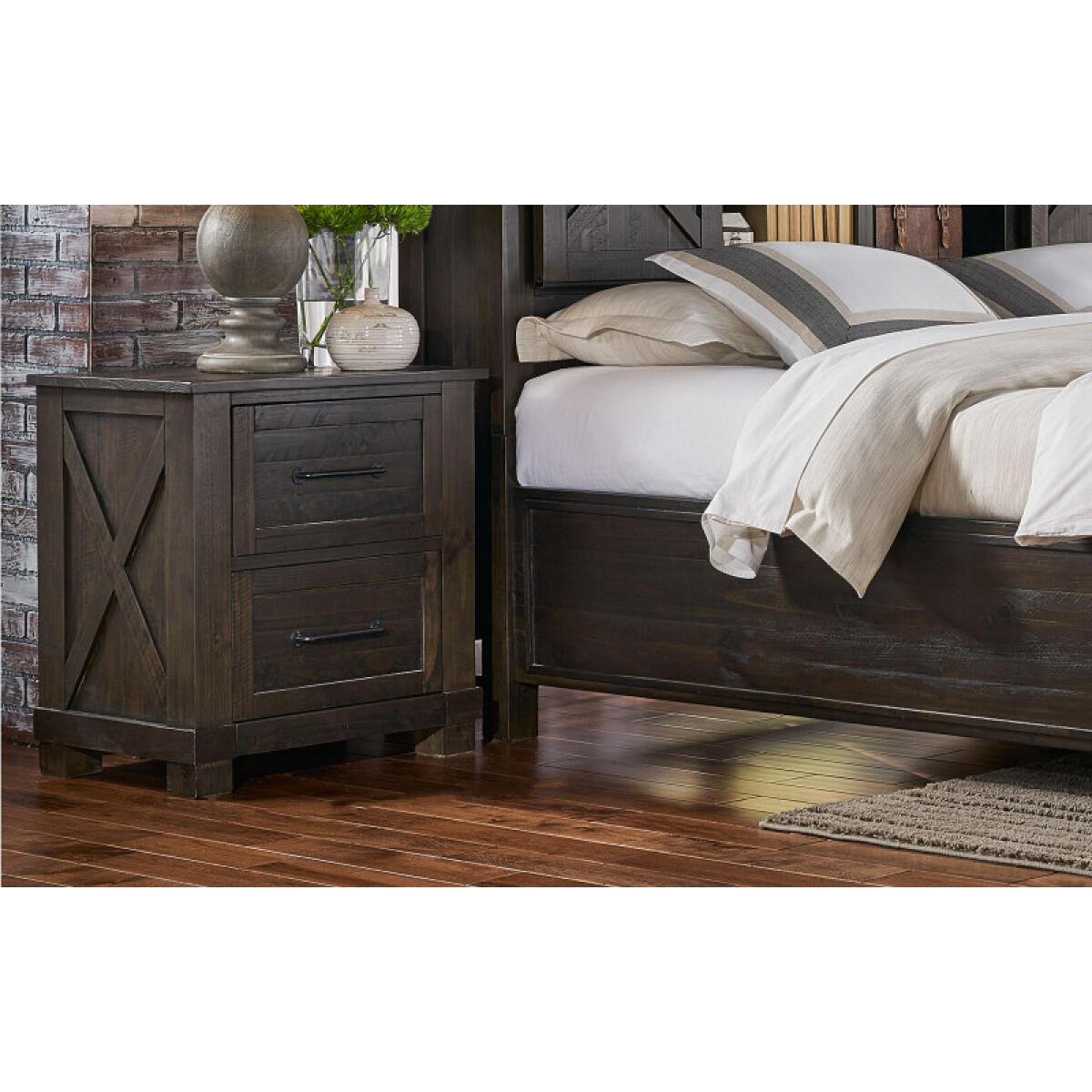 7ae85b24e9c2ecd11fc552bef9dc4eba Sun Valley Nightstand - SUVCL5750 - Image 1
