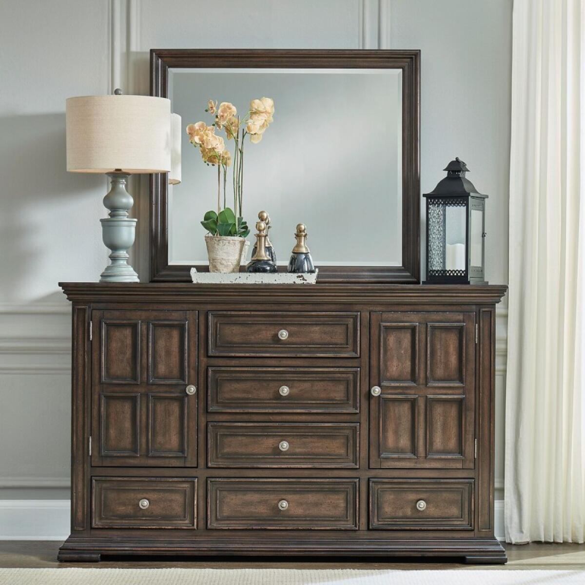 7cda07fdc54edc39aee88195c26adc42 Dresser & Mirror - Image 1
