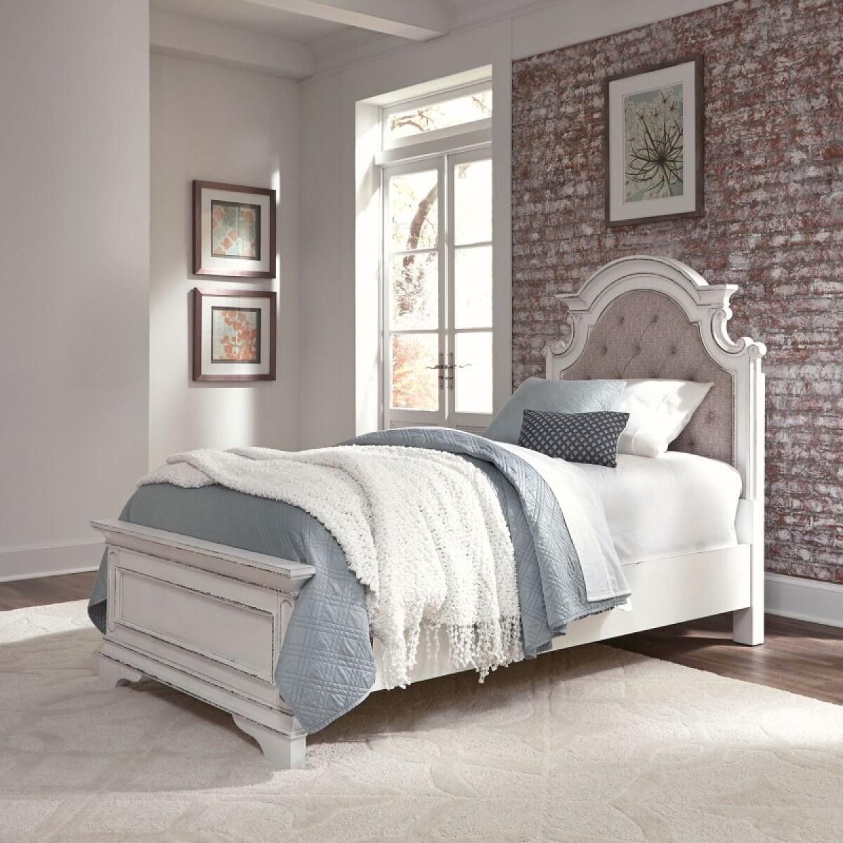 7e7ccac80cdf7642e907b68506b013ab Magnolia Manor Twin Upholstered Bed - Image 1