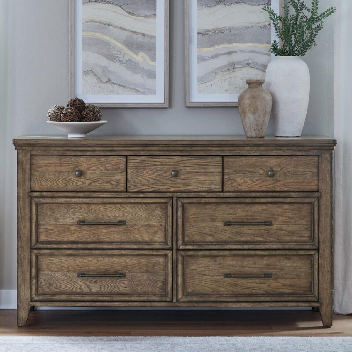 82ca57495afd6b602b9ff961146ccbaf Carolina Park 7 Drawer Dresser - Image 1