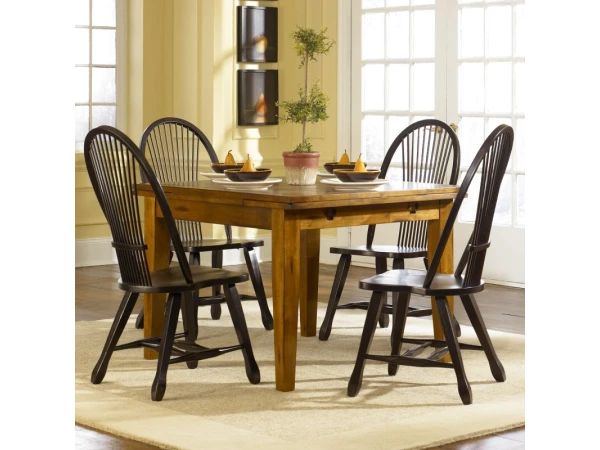 Treasures Retractable Leg Table – Oak Dining Tables Brown