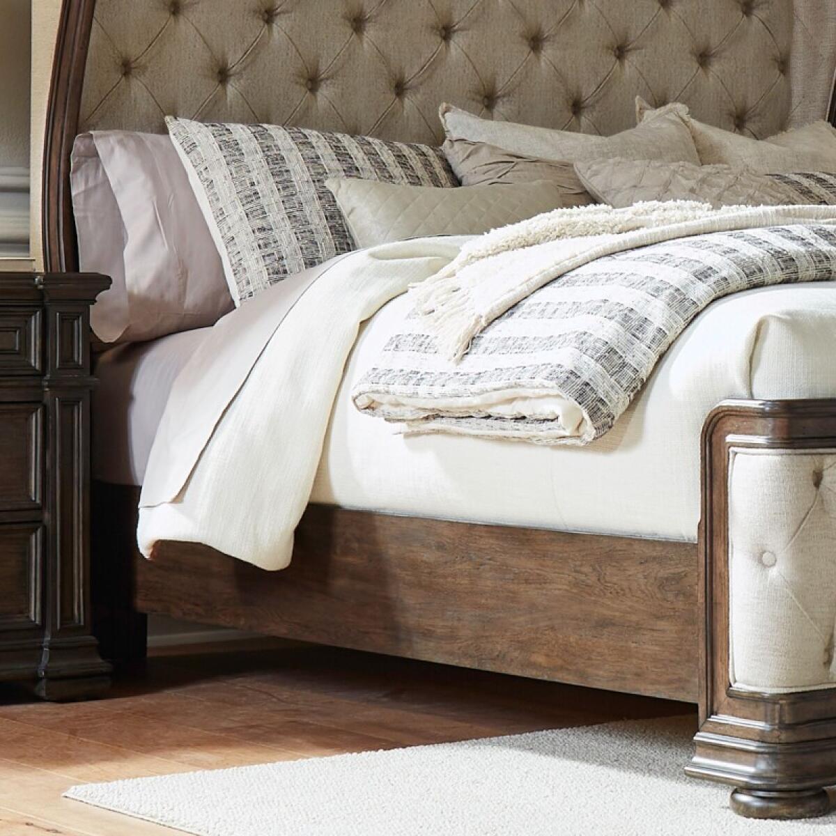 8648553c268c1ab4f8df89cb10102de9 Shelter Bed Rails - Image 1