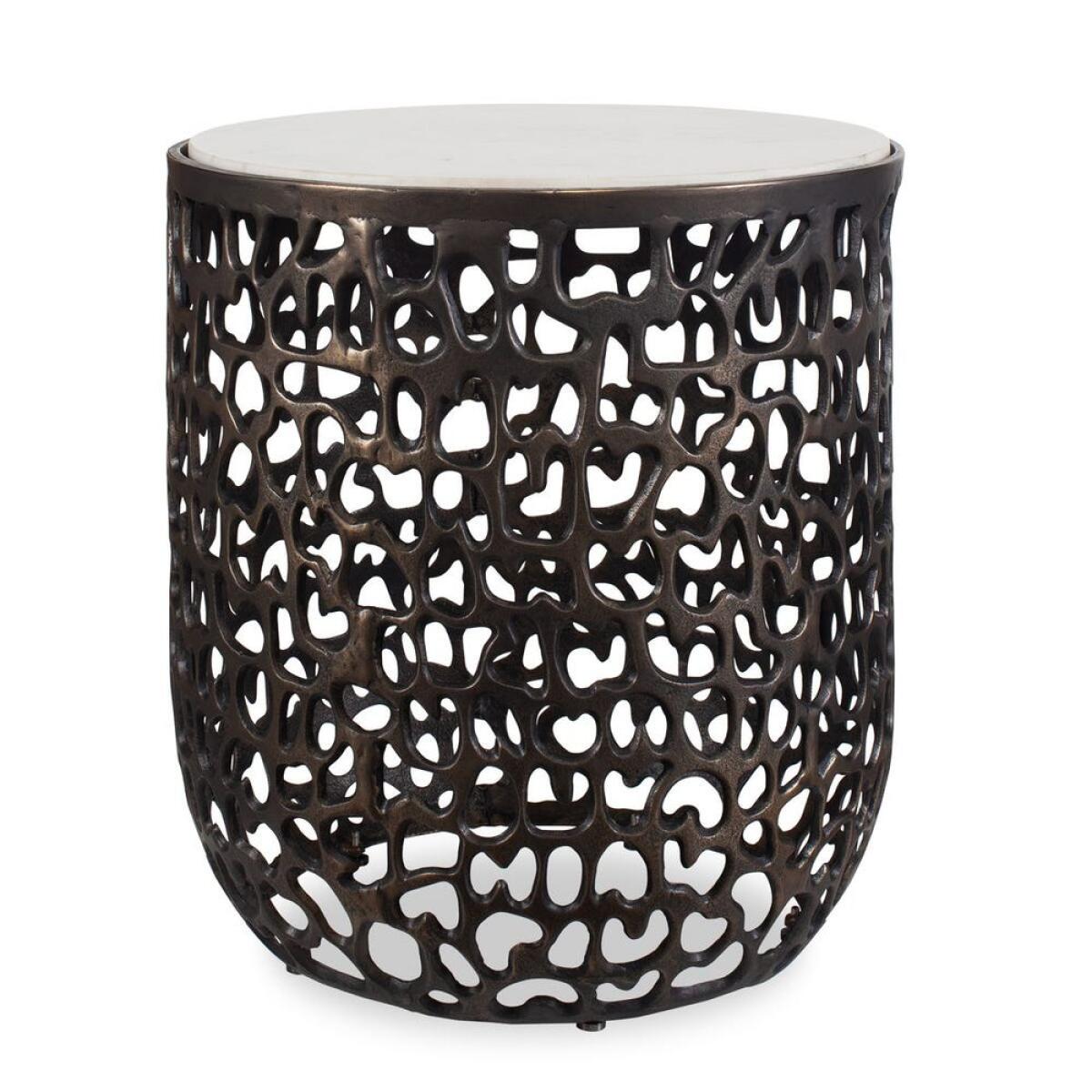 87b247a9a4078e75f391dec8e67ac612 Sabena Indoor-outdoor Side Table - Image 1