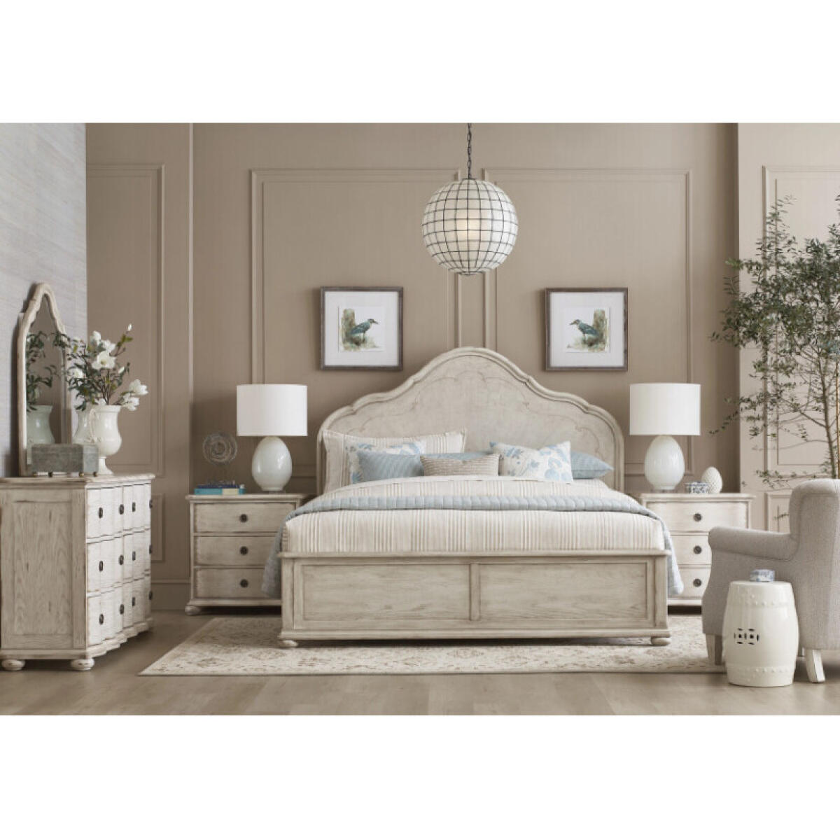 8a9503124f103d06a3bdc44e1975a854 Cambric Vignette Cal-king Panel Bed - Crème - Complete - Image 1