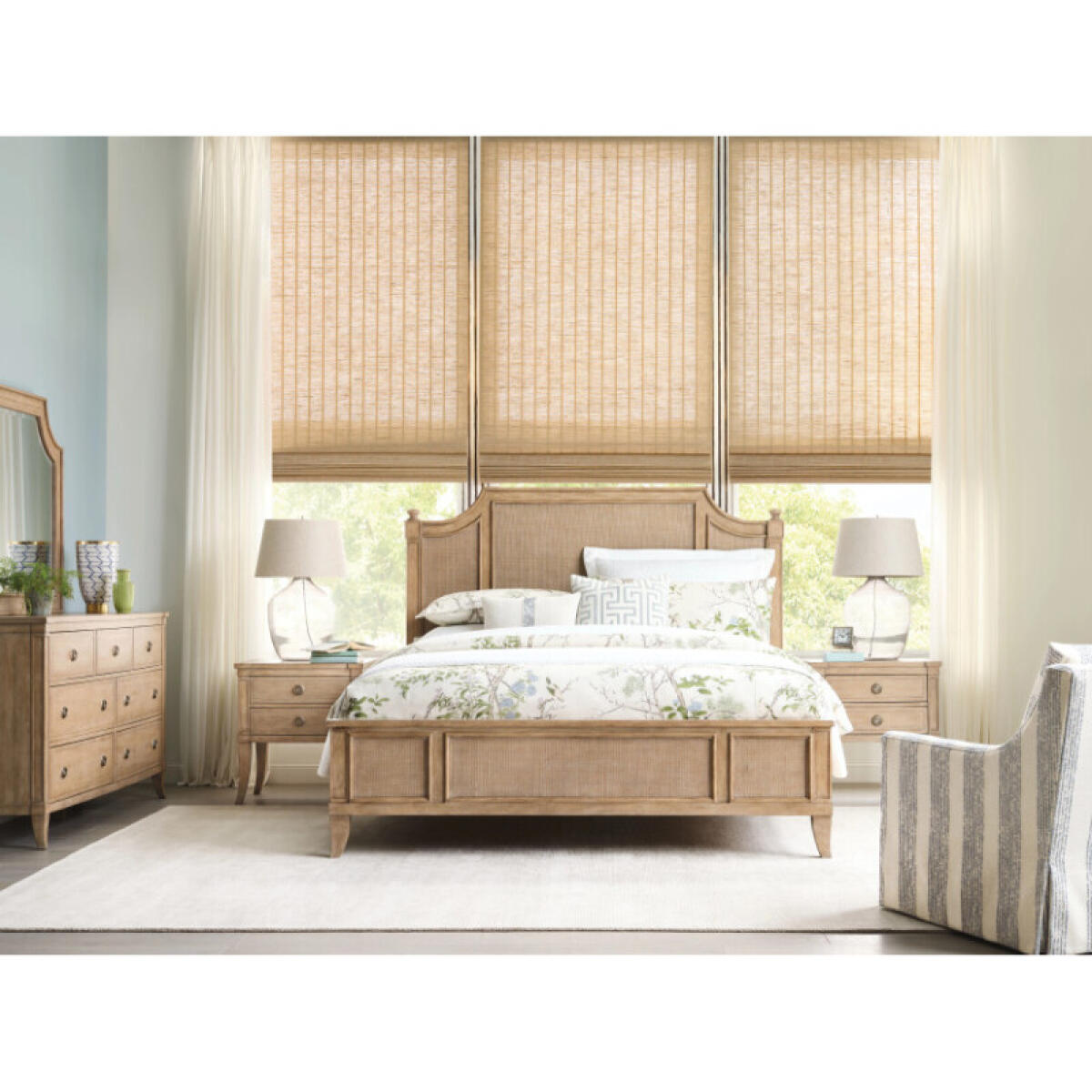 8adde3e318ff33b9e47fac3e3dcc6941 Chastain King Randall Panel Bed - Complete - Image 1