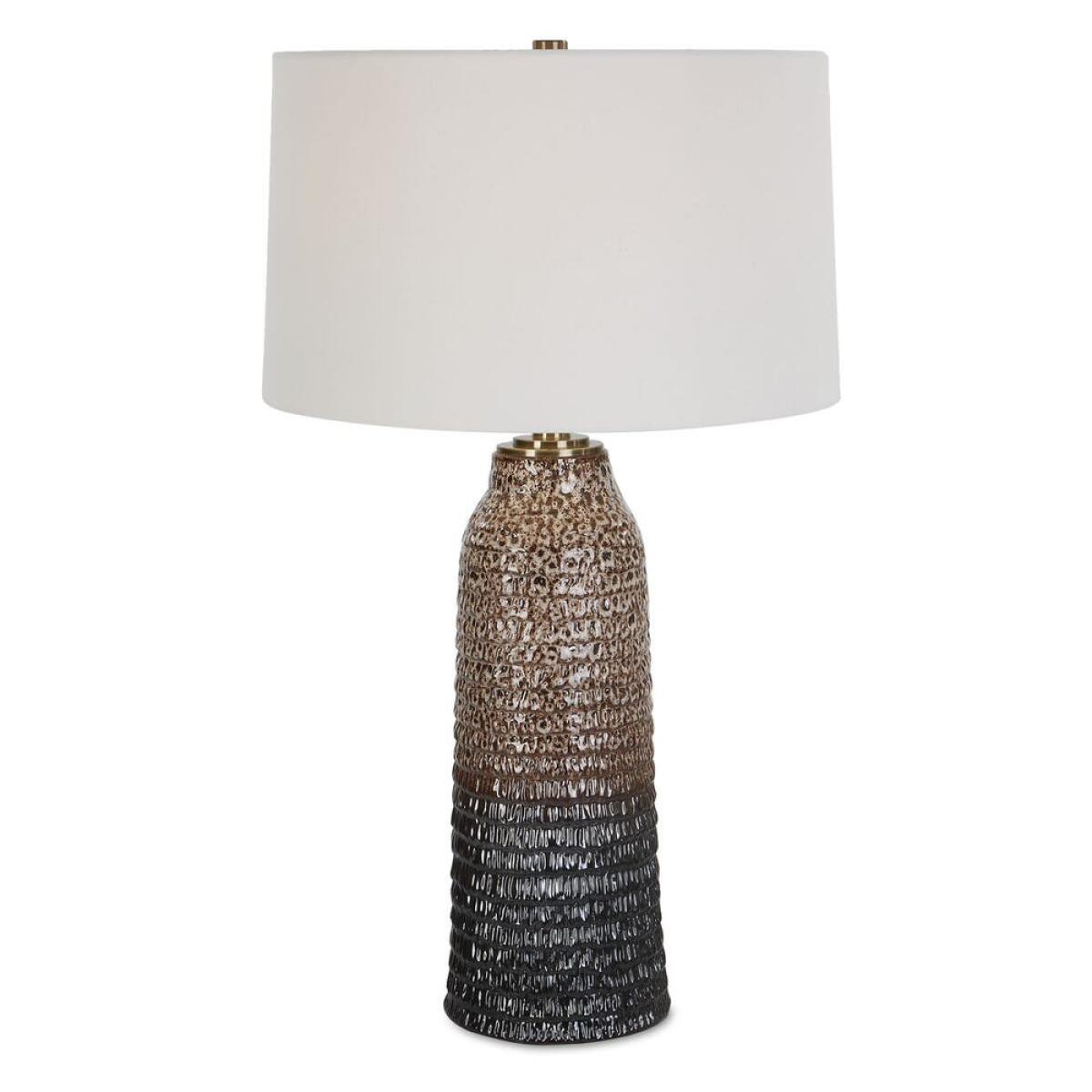 9105c74489a1ab3b67019dc877f47bd4 Padma Table Lamp - Image 1