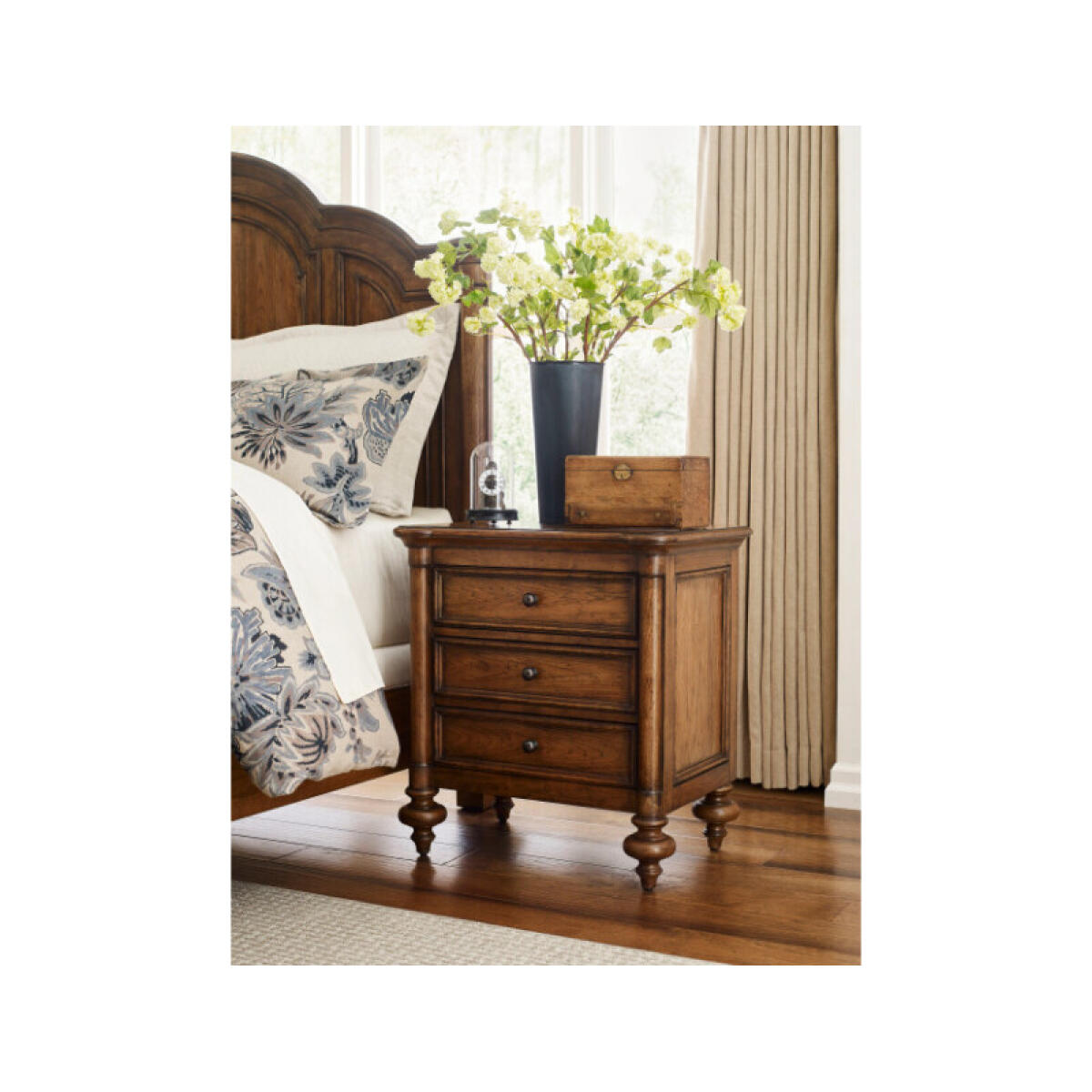 9edfdc12f298094edef6ca77b2982fa4 Berkshire Martin Nightstand - Image 1