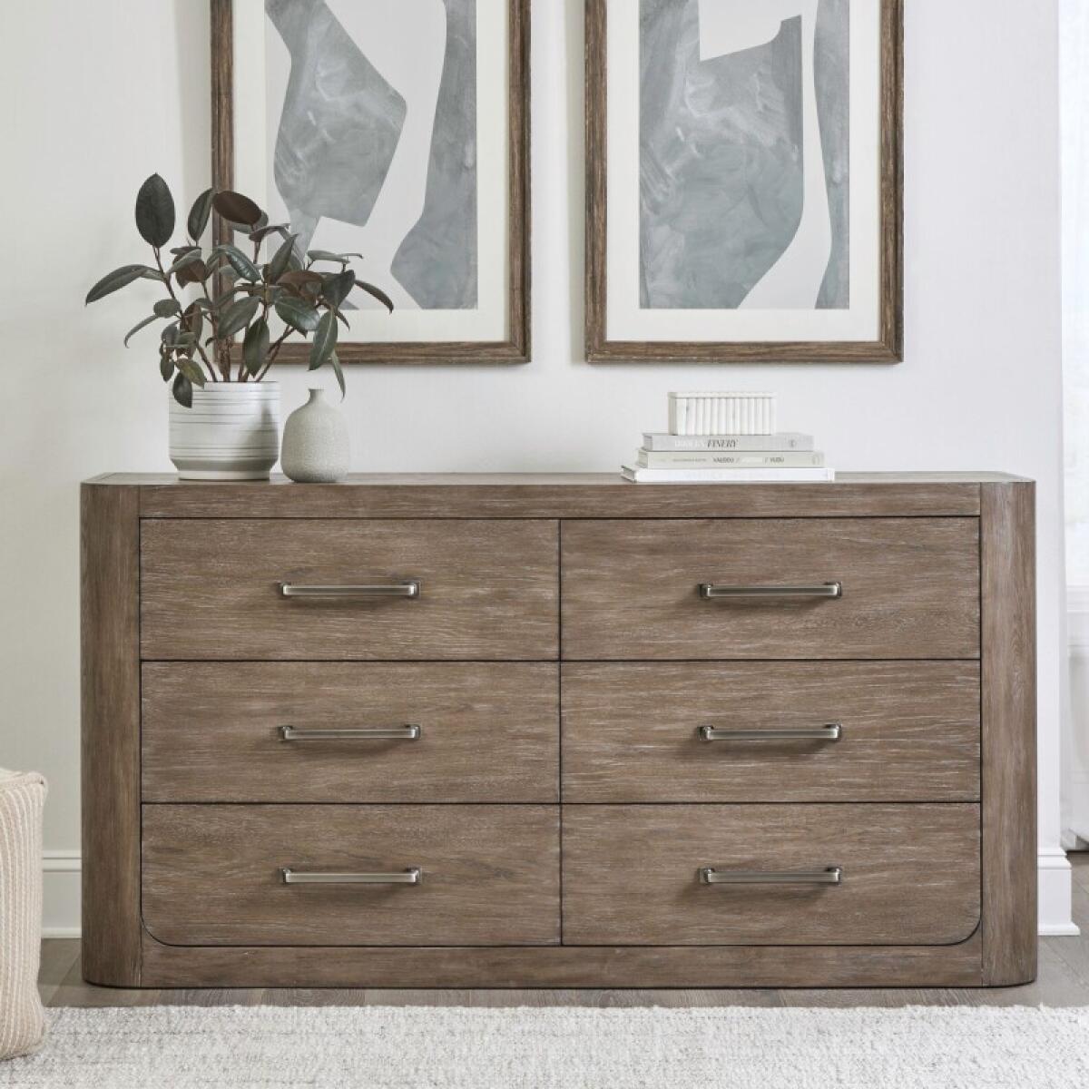 a7870ab44e825b1e343a4469e52e9ebd South Bend 6 Drawer Dresser - Image 1