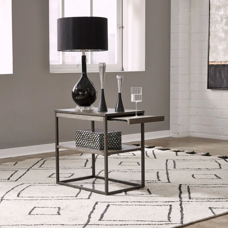 aa0334b3e61886ed566bad7d78f8f4e5 Jamestown Chair Side Table - Image 1