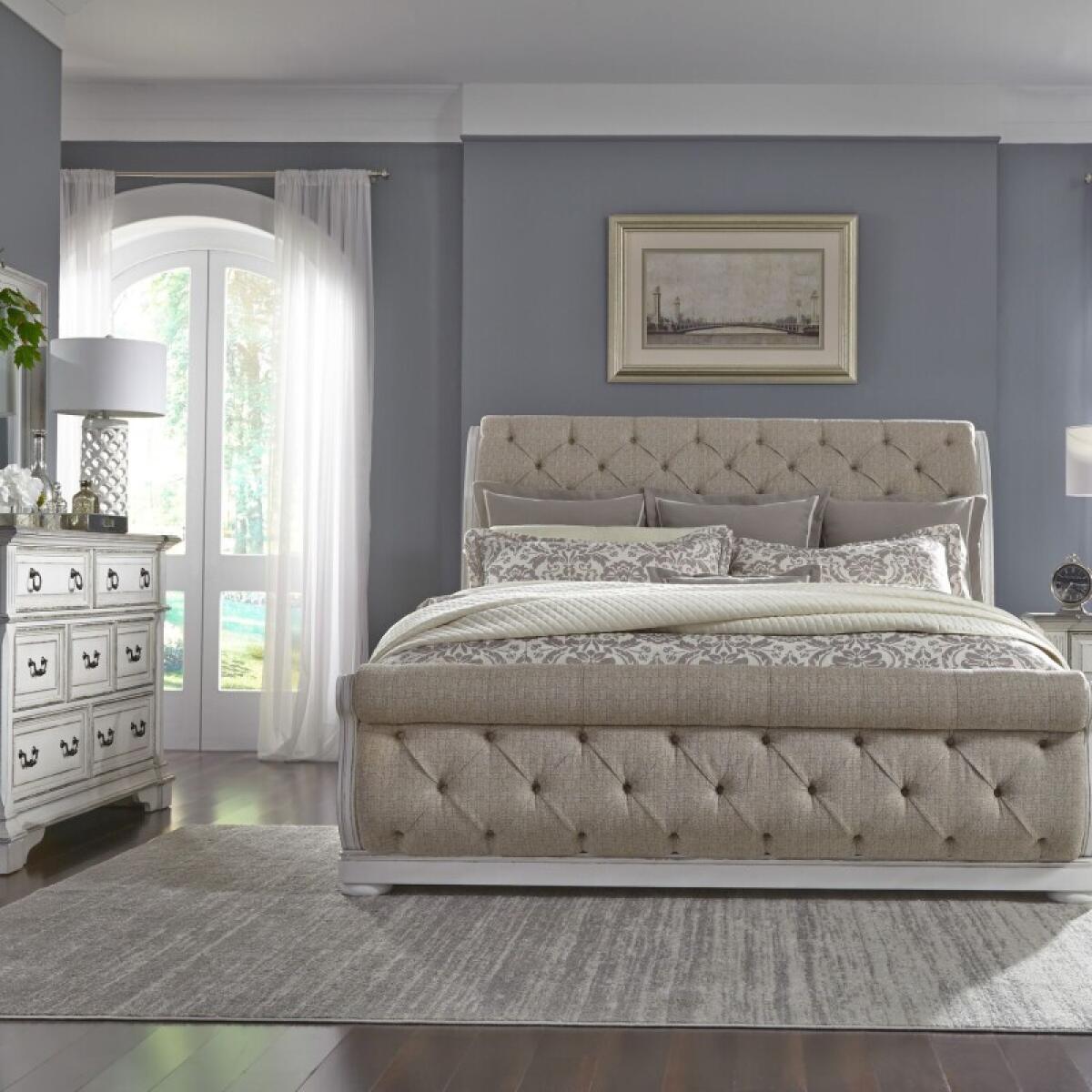 ad72981f8964783e68f3539fabfb4a75 Abbey Park King California Sleigh Bed, Dresser & Mirror - Image 1