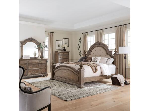 Carlisle Court King California Poster Bed, Dresser & Mirror, Chest Bedroom Sets Bedroom Sets