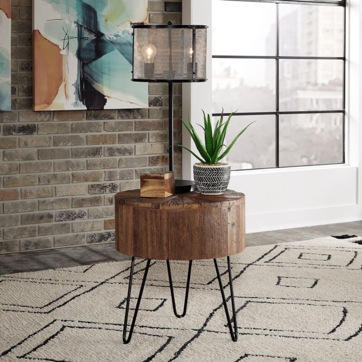 b18bf4cc427a2aeff820d9889a5033b6 Accent End Table - Image 1