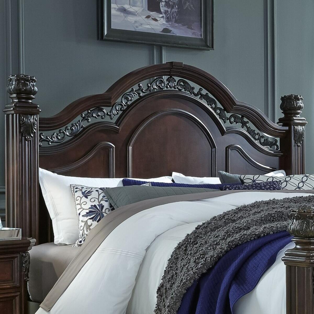 b5a54234be43280b605d823fad66ed9f Queen Poster Headboard - Image 1