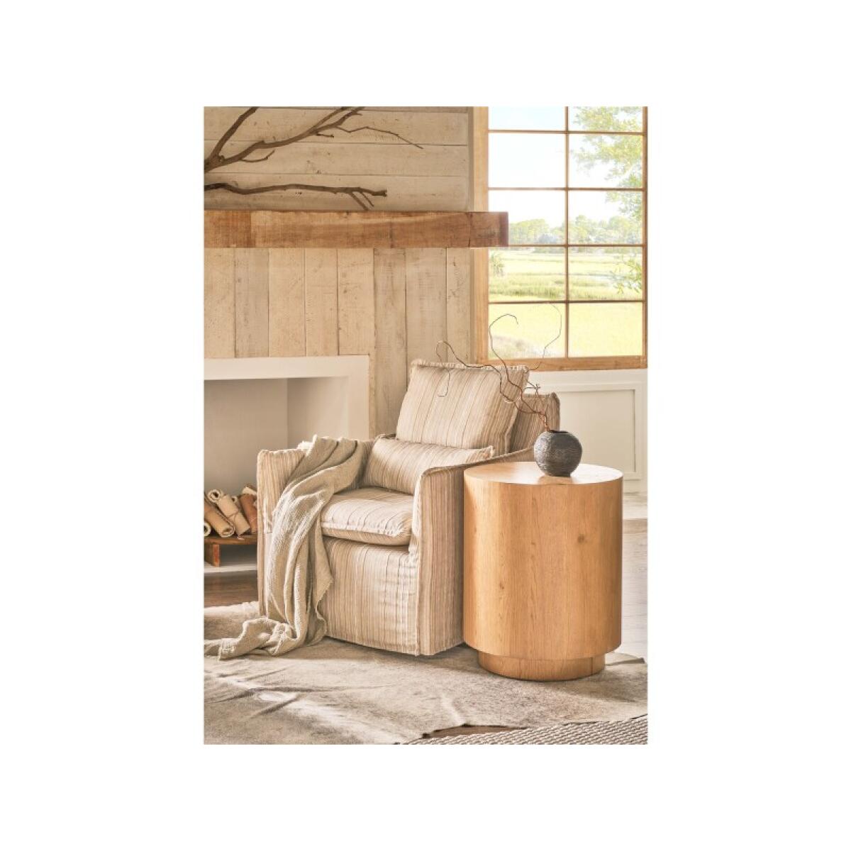 ca7e40b2e92c1eade148c984979c7ceb Weekender Coastal Living Home Collection Weekender End Table - Image 1