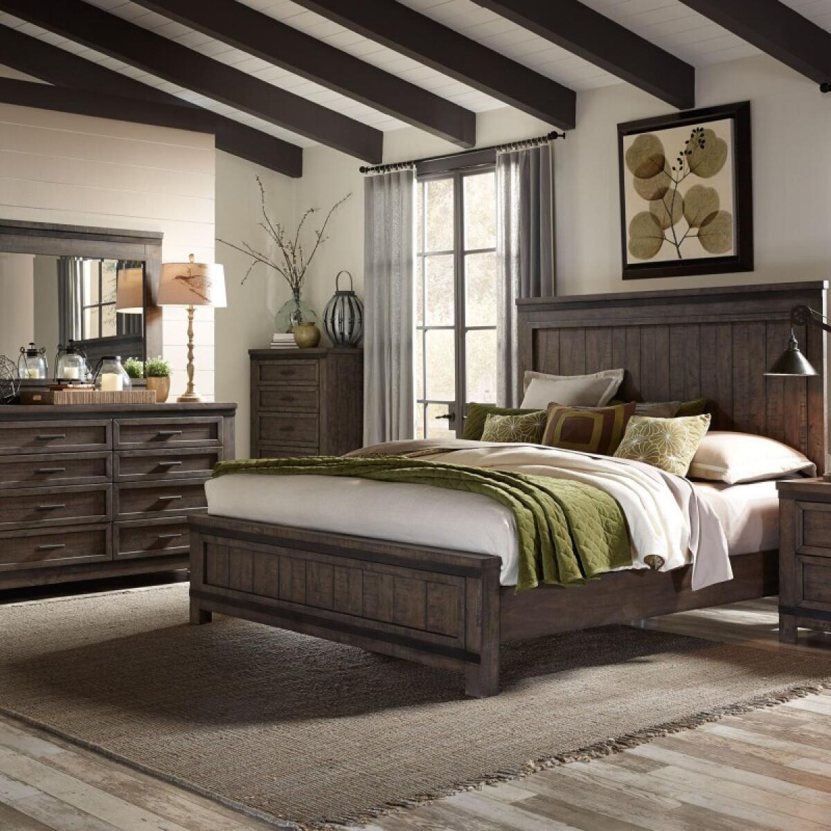 d027c164473ff0a77111a6d8b4a72506 Thornwood Hills King California Panel Bed, Dresser & Mirror - Image 1