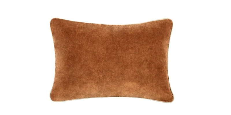 d25a7be2f0f116661e15d577e4116a97 Heirloom Hazel Pillow - Image 1