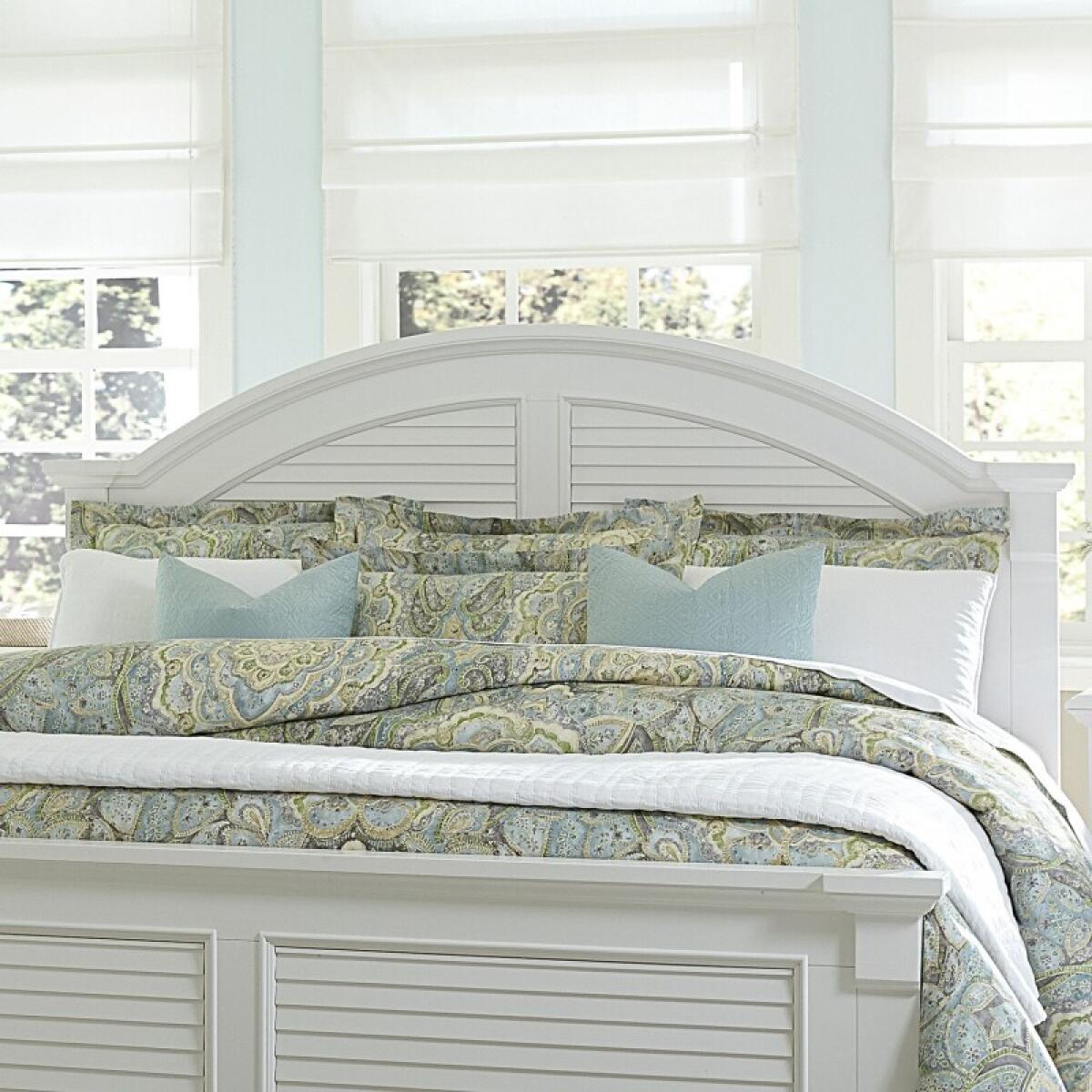 d49482cd4047fdcdb8eb86d1b48228a3 Queen Panel Headboard - Image 1