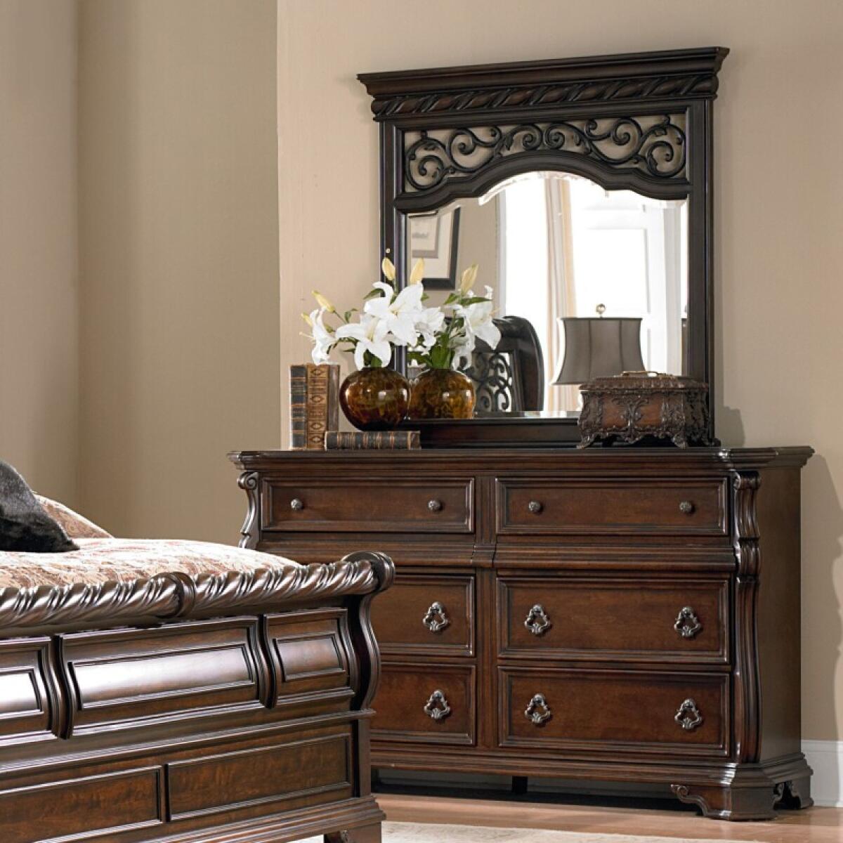 e23e50e0d511b30854c0acfd7270aea4 Arbor Place Dresser & Mirror - Image 1