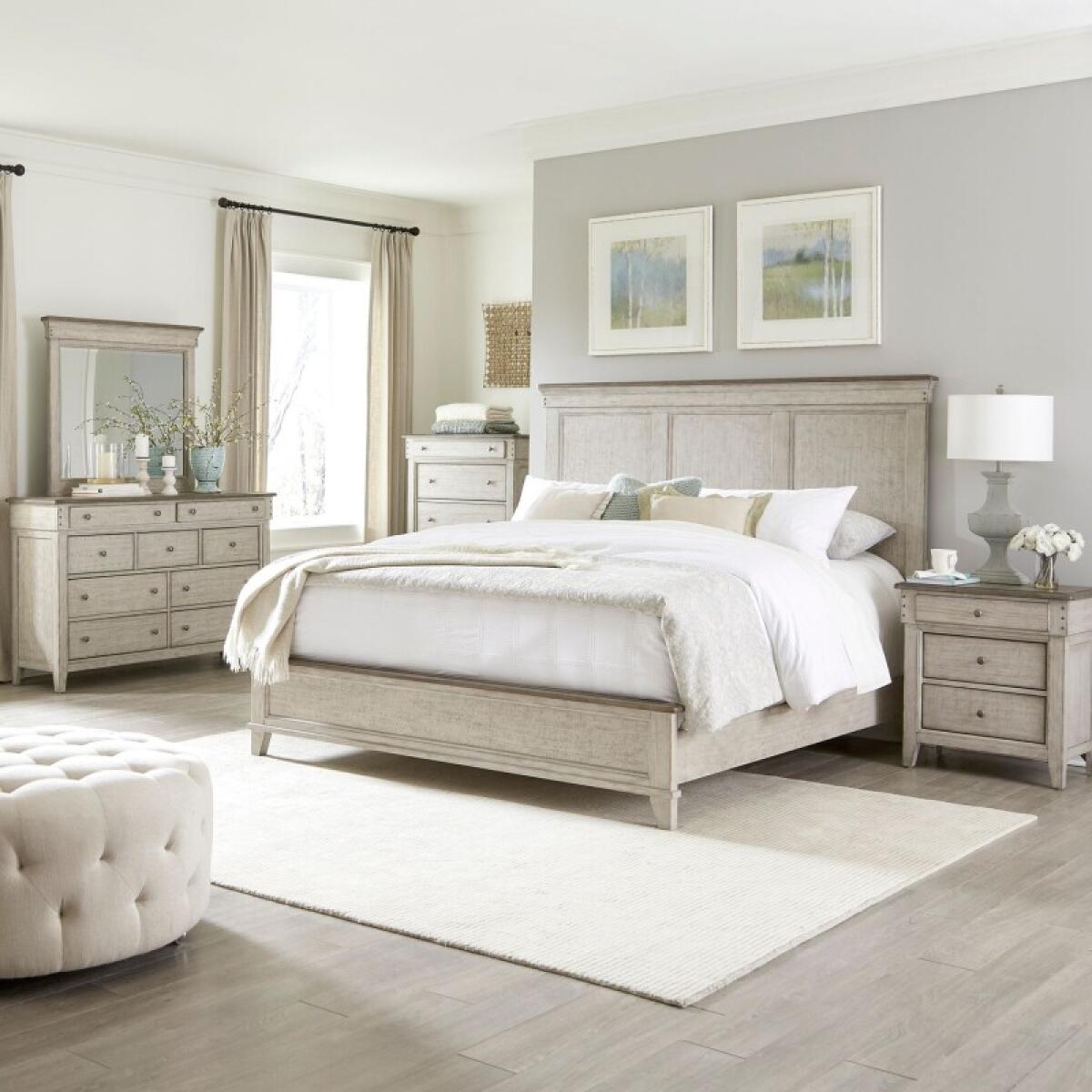 e7b56ab6869afd26566f010dbba73d93 Ivy Hollow Queen Panel Bed, Dresser & Mirror, Chest, Night Stand - Image 1