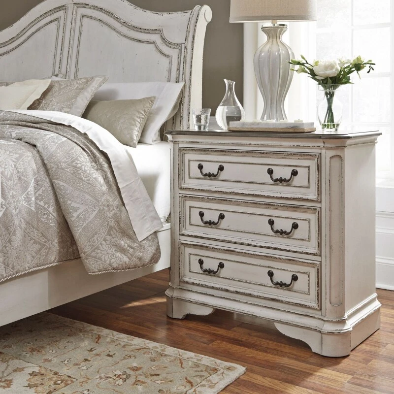 f0c9e6f7e5792b95df24e33acb0b4e5a Magnolia Manor 3 Drawer Bedside Chest w/ Charging Station - Image 1