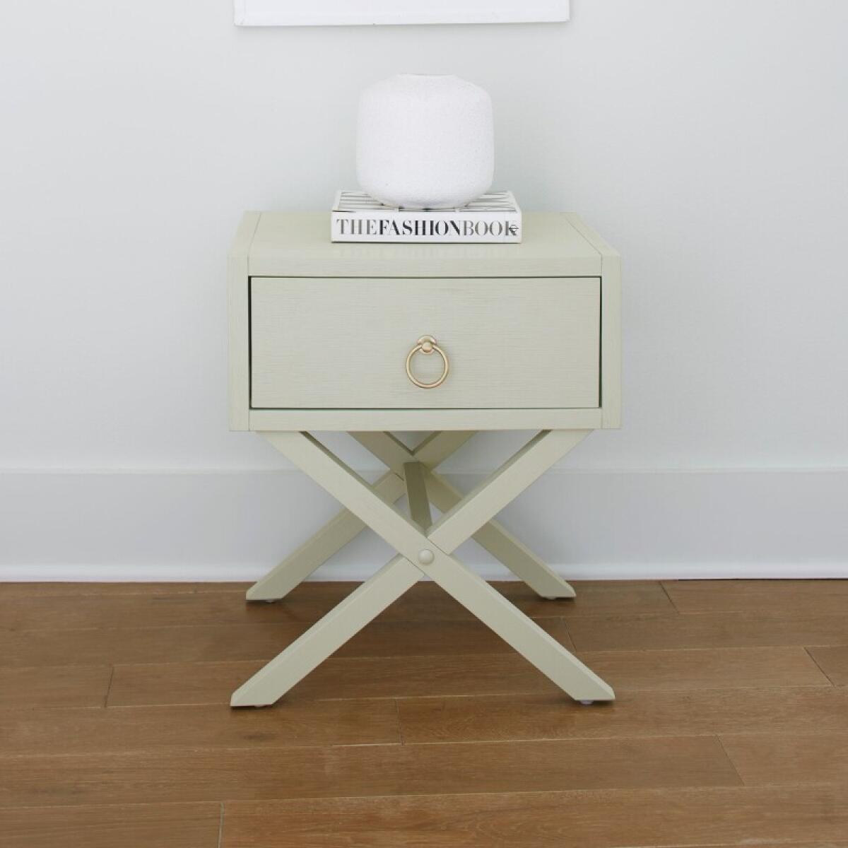 East End 1 Drawer Accent Table Accent Furniture Accent Furniture 2 East End 1 Drawer Accent Table Accent Furniture Accent Furniture 2