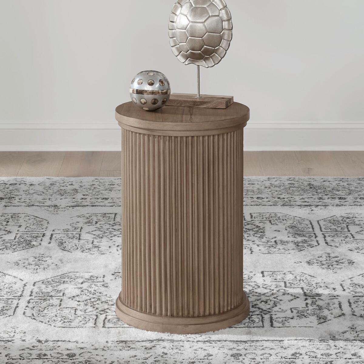 253ecf3199060ac7cea953d137004da4 Haven Hills Round Chairside Table - Image 1
