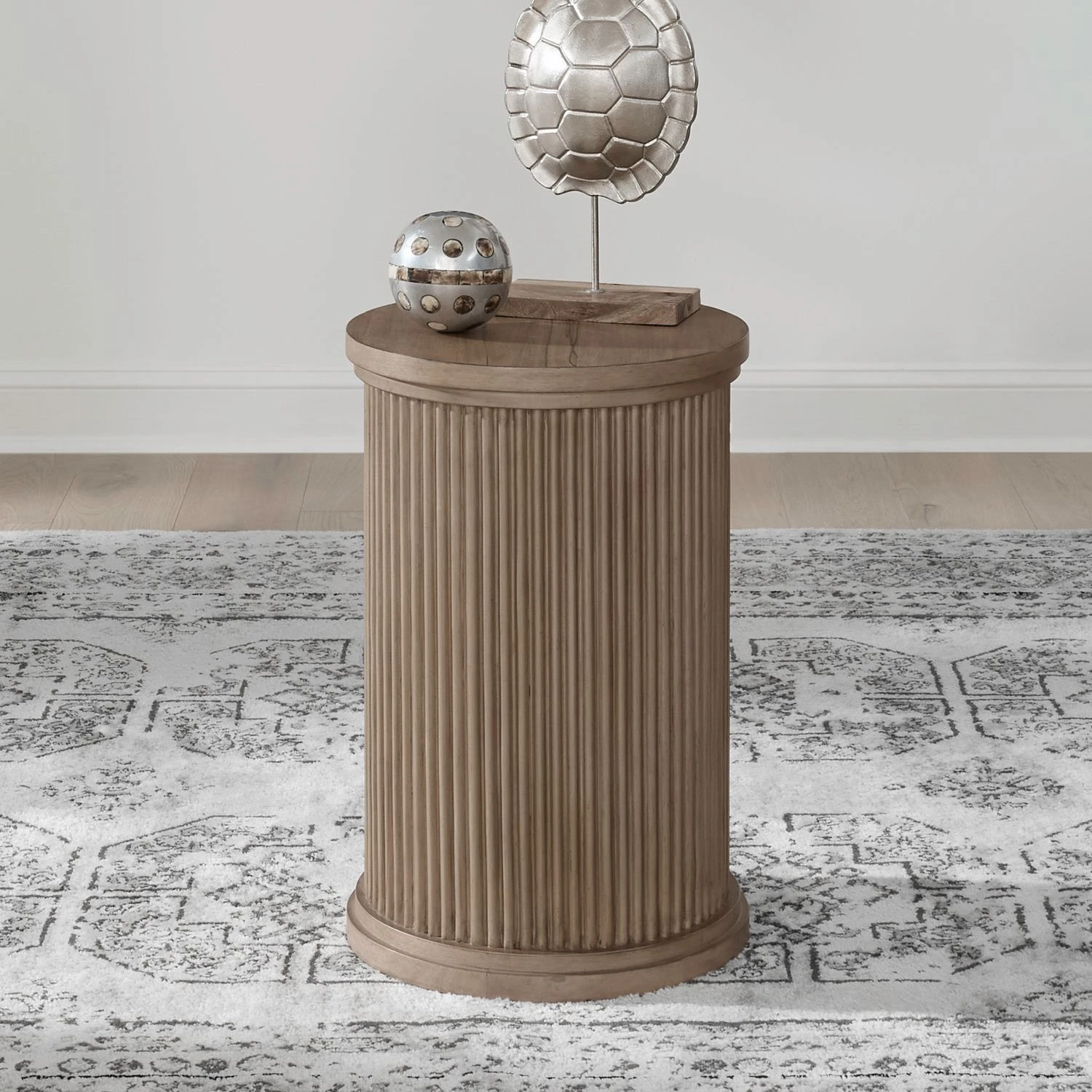 253ecf3199060ac7cea953d137004da4 Haven Hills Round Chairside Table - Image 1