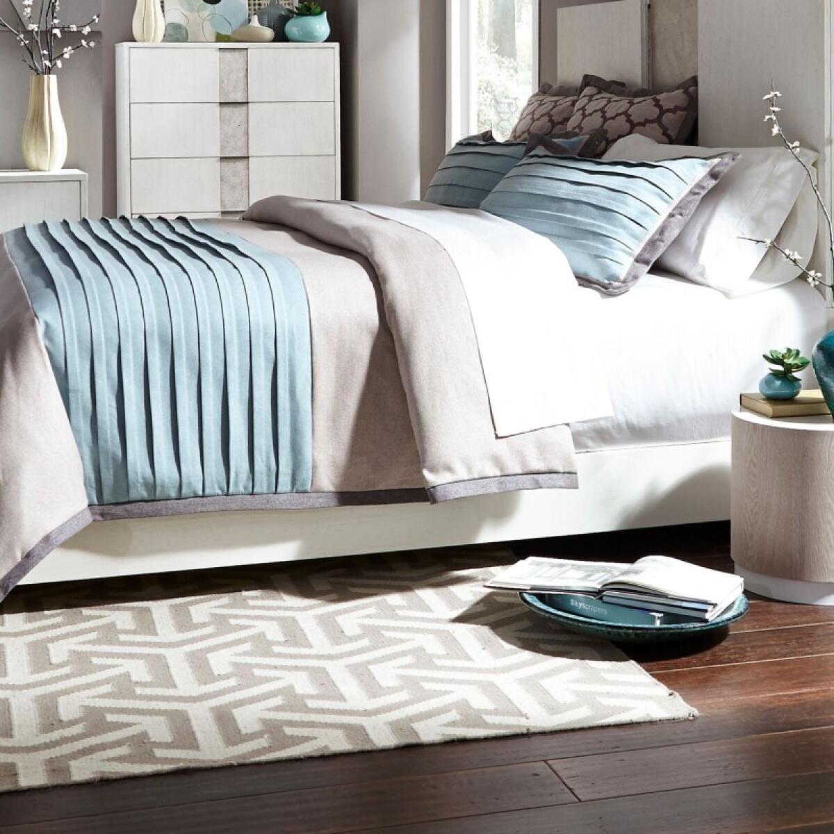 49cc4135213e1199a08ba3389abccd00 Cali King Panel Rails - Image 1