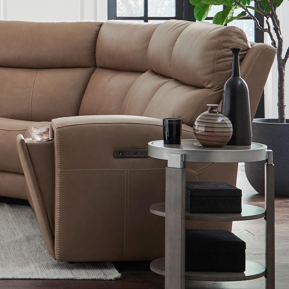 4fc7a2007a71a37e2f30f6a6feb849e8 R Arm Recliner P3 & ZW - Image 1